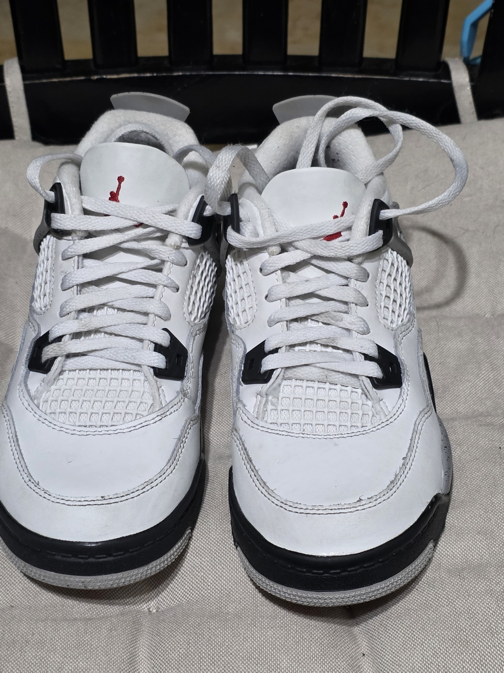 Boys Nike Air Jordan 4 Retro White Cement Size 3Y GUC
